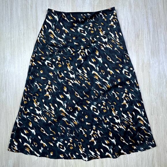 NWT Express High Rise Green Leopard Print Silky High Waisted Midi Skirt XS - Picture 1 of 13